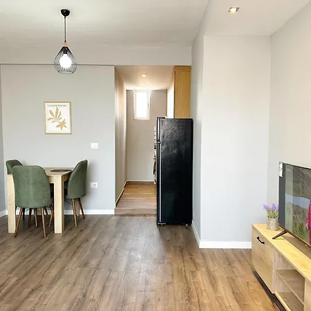 Jo-al, New Bazaar! * 地拉那