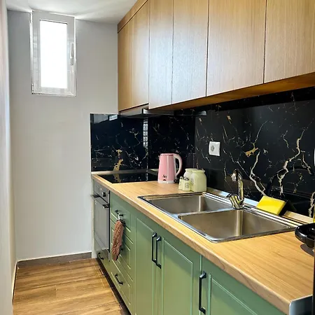 Jo-al, New Bazaar! Apartament Tirana